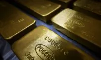 Gold Set to Fall For 4th Week as Dollar Spikes