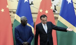 Beijing-Solomons Leaders Sign Pact to Allow Chinese Ships, Weapons Into South Pacific