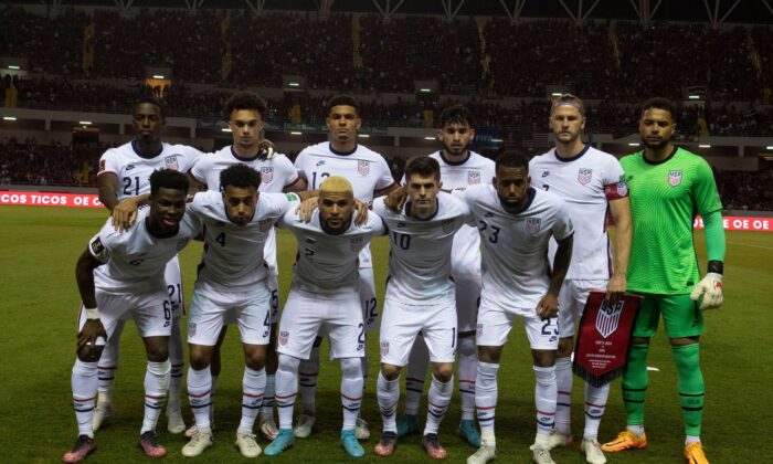 USA's players pose before their FIFA World Cup Qatar 2022 Concacaf qualifier match against Costa Rica at the National Stadium, in San Jose, Costa Rica, on March 30, 2022. (Ezequiel Becerra/ Getty Images)
