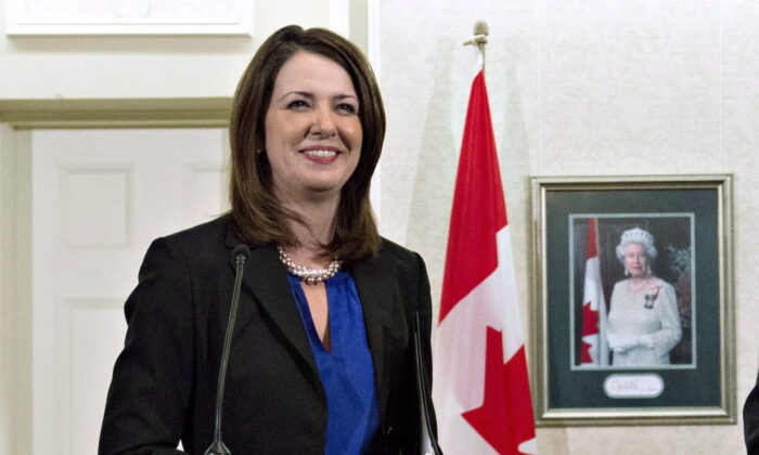 Then-Wildrose Leader Danielle Smith speaks to media in Edmonton on Dec. 17, 2014. (The Canadian Press/Jason Franson)