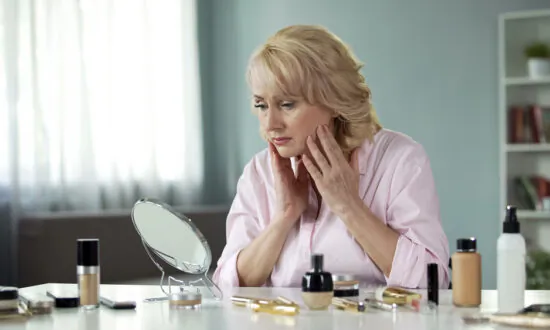 Washington Lawmakers Pass Bill to Ban Harmful Chemicals in Cosmetics