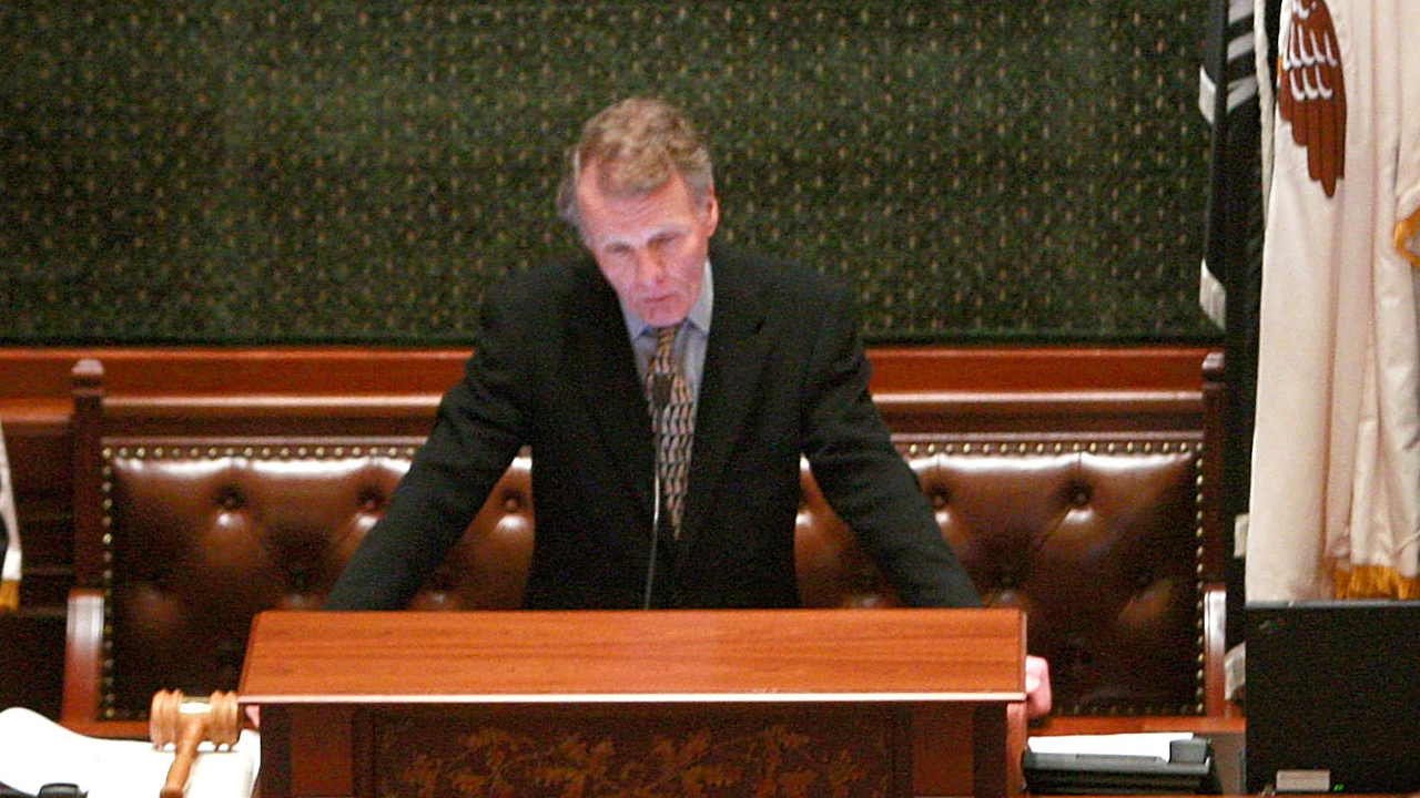 Judge Grants Madigan's Defense Team 4 Months to Review Millions of Documents From Prosecutors - Vimarsana News