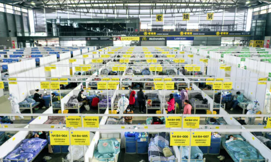 Shanghai Isolates Residents for Being in a WeChat Group with COVID-19 Cases