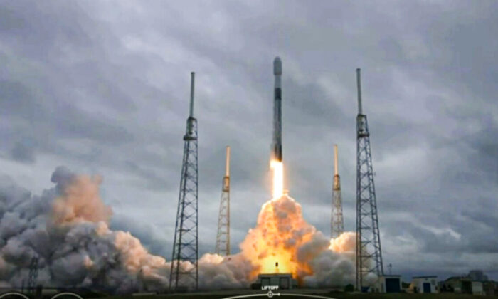 SpaceX's Falcon 9 rocket launched from Cape Canaveral, Fla., on April 1, 2022. (AP/Screenshot via The Epoch Times)