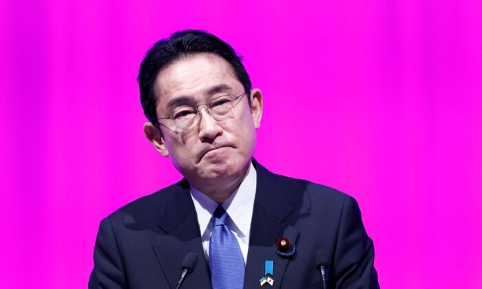 日本首相兼自民党总裁岸田文雄于 2022 年 3 月 13 日在东京举行的自民党年度大会上发表讲话。（Kiyoshi Ota/POOL/AFP via Getty Images）