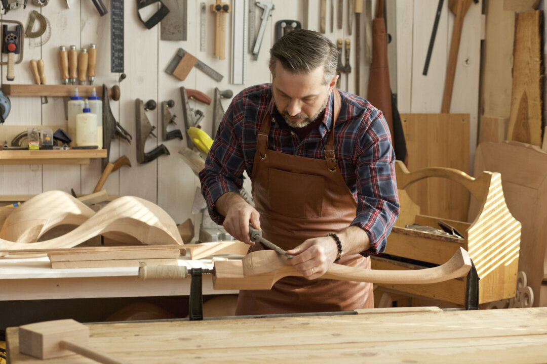 Tapping into your creative side is a great way to unwind and feel better. (Dzhafarov Eduard/Shutterstock)