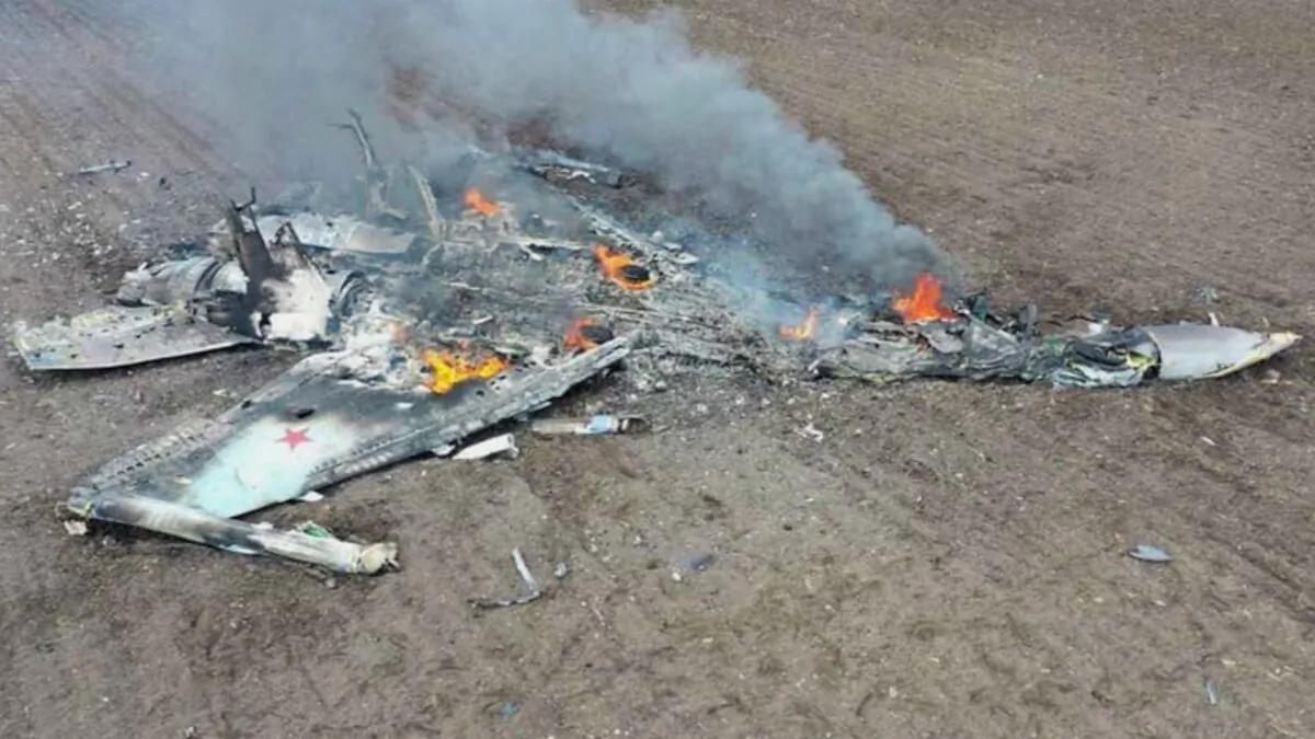 A picture shared by the Air Force of the Armed Forces of Ukraine purportedly shows a crashed Russian Su-34 fighter jet near the city of Kharkiv, Ukraine, on April 3, 2022. (Courtesy of the Air Force of the Armed Forces of Ukraine)