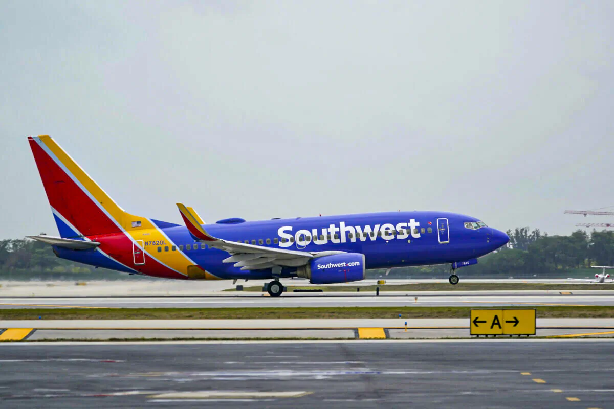 A Southwest Airlines Boeing 737 passenger plane takes off from Fort Lauderdale-Hollywood International Airport in Florida, on April 20, 2021. (Wilfredo Lee/AP Photo)