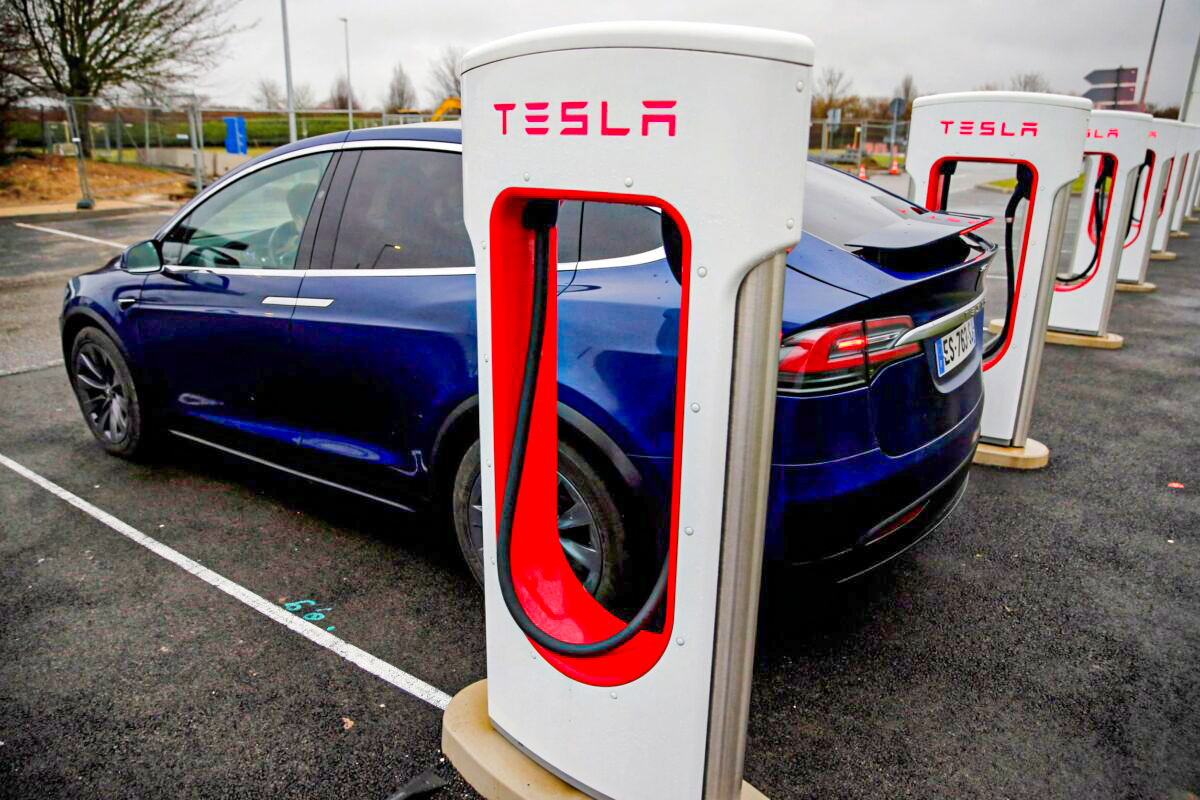 Tesla Stock Split and More: What Retail Investors Want to Know From Elon Musk and Team on Wednesday's Quarterly Call - Vimarsana News