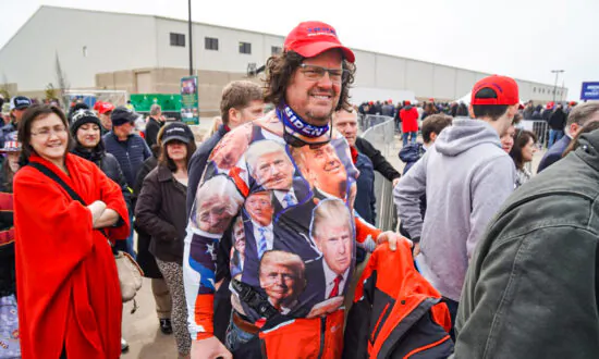Trump Stumps for State Candidates in Overflowing Michigan Rally