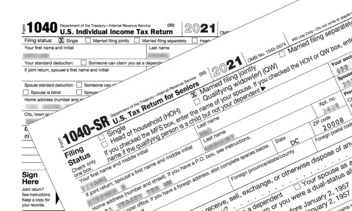 Tax Return forms. (The Epoch Times)