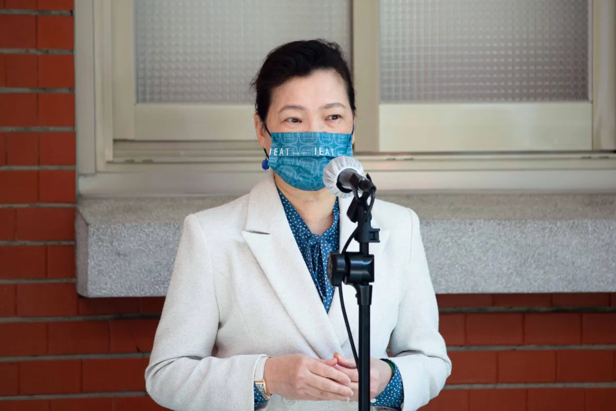 Taiwan's Minister of Economic Affairs Mei-Hua Wang answers questions on April 6, 2022, regarding the closure of Phoenix TV which was identified in 2021 as a China-owned media due to its shareholding structural changes. (Lin Shih-Chieh/The Epoch Times)
