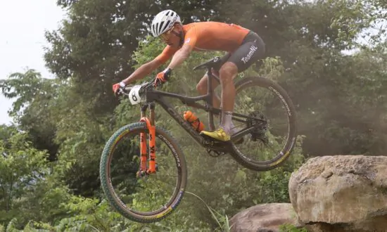 Dutch Rider Vader to Stay in Hospital After Crash