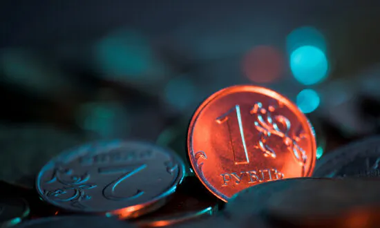 Russia’s Foreign Currency Rating Cut; Risk of Debt Default Looms