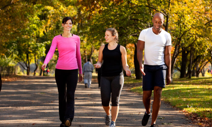 Walking Reduces Low Back Pain Flare-Ups by Almost 50 Percent, Study Finds