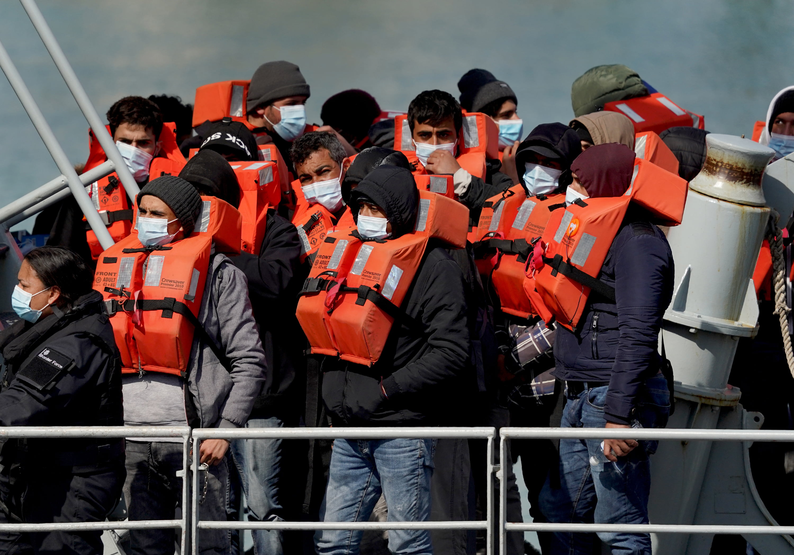 UK's Sunak Unveils Plans to 'Abolish' Asylum Backlog by Next Year - Vimarsana News