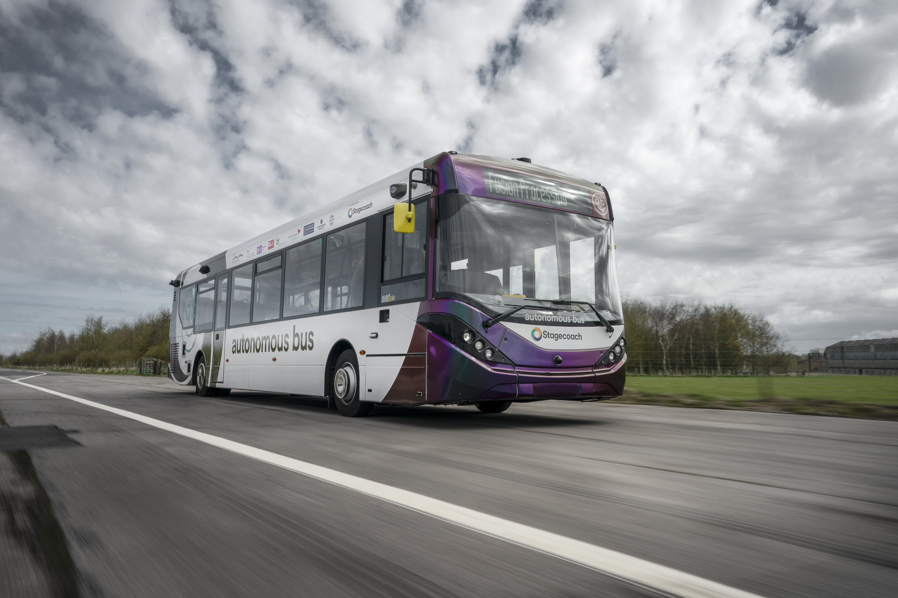 UK's First Full-Sized Autonomous Bus Takes to Scotland's Roads - Vimarsana News
