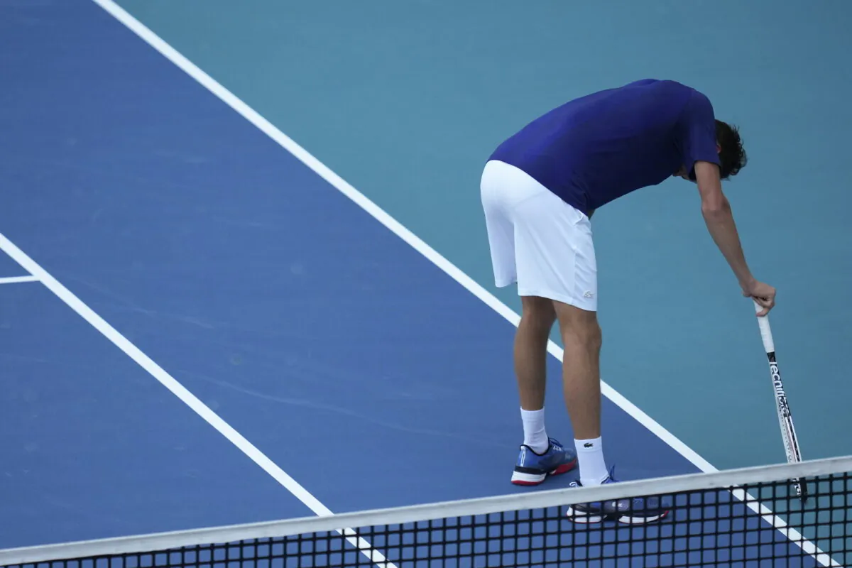Daniil Medvedev of Russia leans over to rest between points, in his men's quarterfinal match against Hubert Hurkacz of Poland, at the Miami Open tennis tournament in Miami Gardens, Fla., on March 31, 2022,. (Rebecca Blackwell/AP Photo)