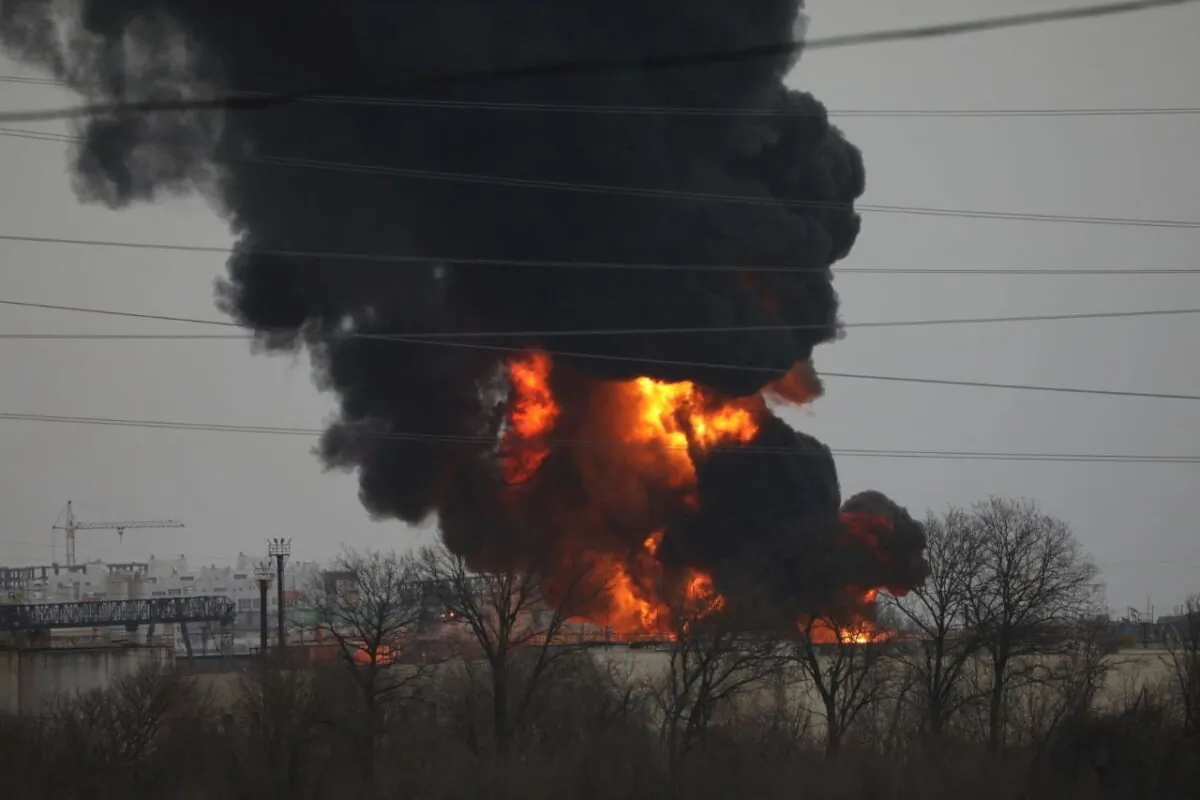 A fuel depot on fire in the city of Belgorod, Russia, on April 1, 2022. (Pavel Kolyadin/BelPressa/Reuters)