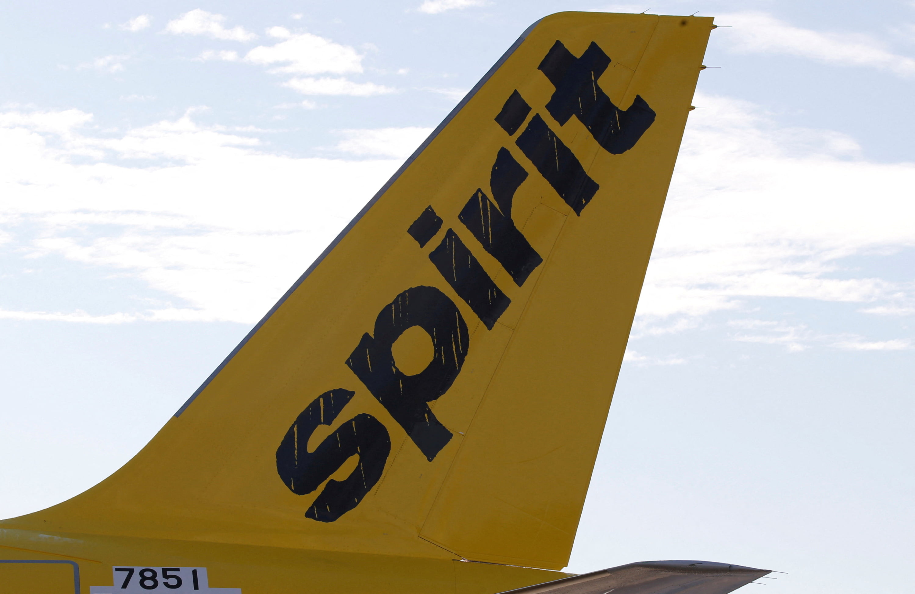 JetBlue Offers $3.6 Billion for Spirit in Low-Cost Carrier Battle - Vimarsana News
