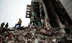 Russia Says It Destroyed Ukraine’s S-300 Missile Systems; Officials Warn of Meningococcal Outbreak | NTD News Today