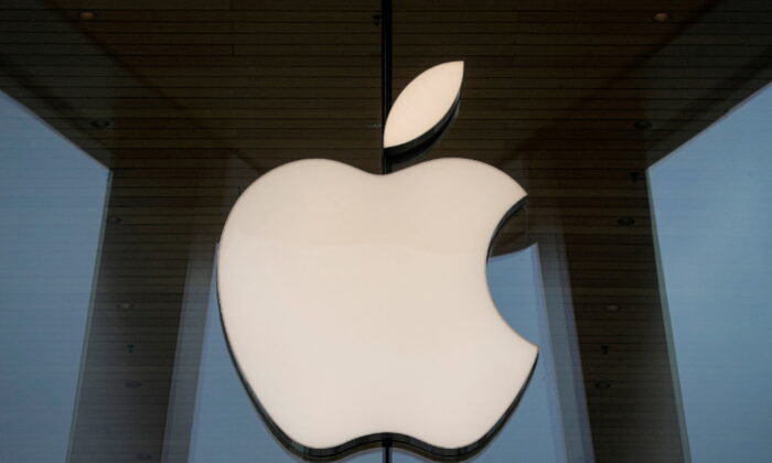 The Apple logo is seen at an Apple Store in Brooklyn, New York, U.S. on Oct. 23, 2020.  (Brendan McDermid/Reuters)