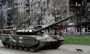 Commander: Situation in Mariupol ‘Critical’; DOJ to Appeal Ruling if CDC Says Masks Needed | NTD News Today