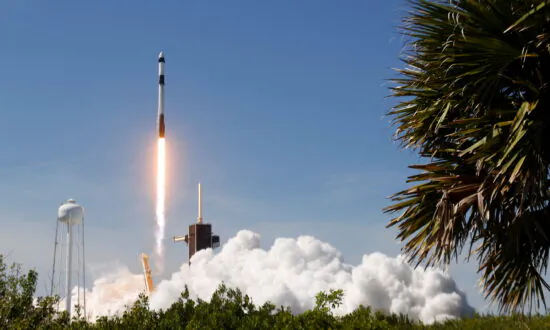 All-Private Astronaut Team Returns Safely From Landmark Space Station Visit