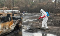 Nigeria Conducts Mass Burial for Victims of Illegal Refinery Explosion