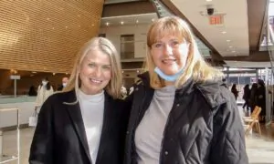‘It was Like an Aura’: Artist Says Shen Yun Performers Radiate With Color