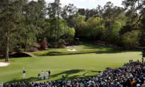Scheffler Keeps Lead at the Masters While Tiger Drops With Putting Woes