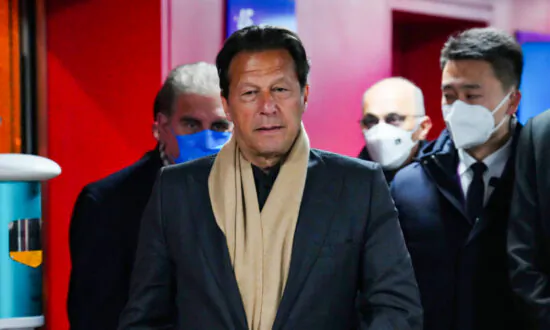 Pakistan’s Prime Minister Ousted in No-Confidence Vote