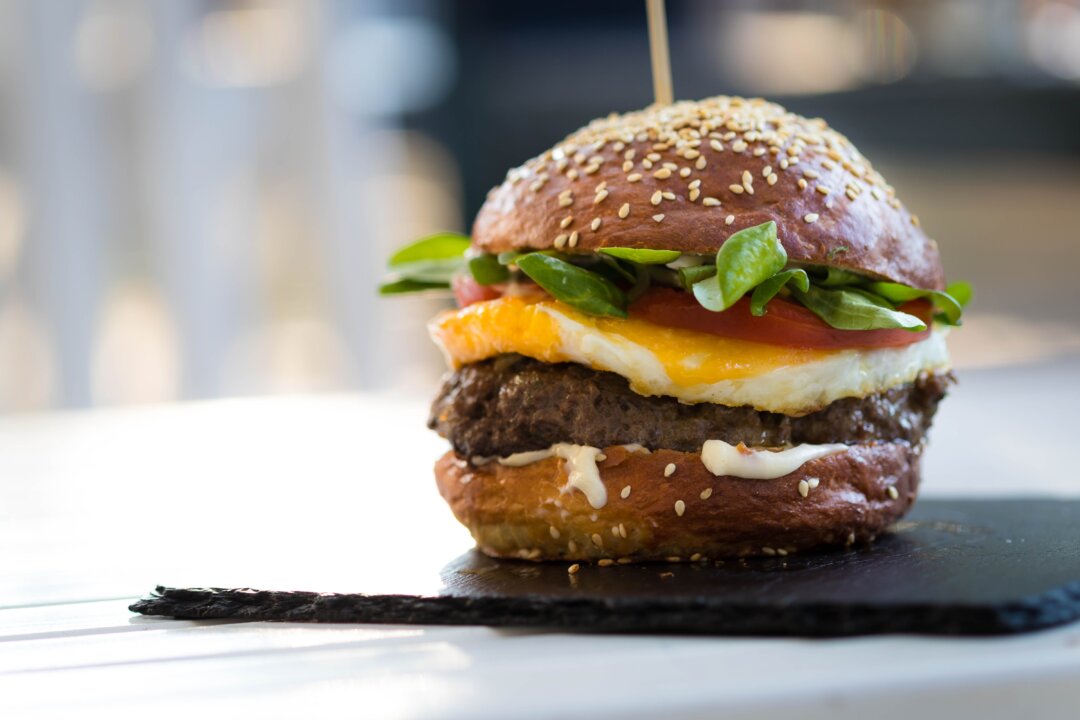 Good dietary sources of alpha-lipoic acid include grass-fed beef (Photo by Valeria Boltneva/Pexels)