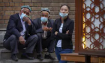 Xinjiang Officials Bribed to Sign Off Travel Passes During 90-day Lockdown