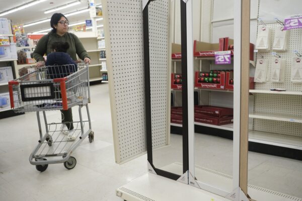 Once a Retail Giant, Kmart Nears Extinction After Closure