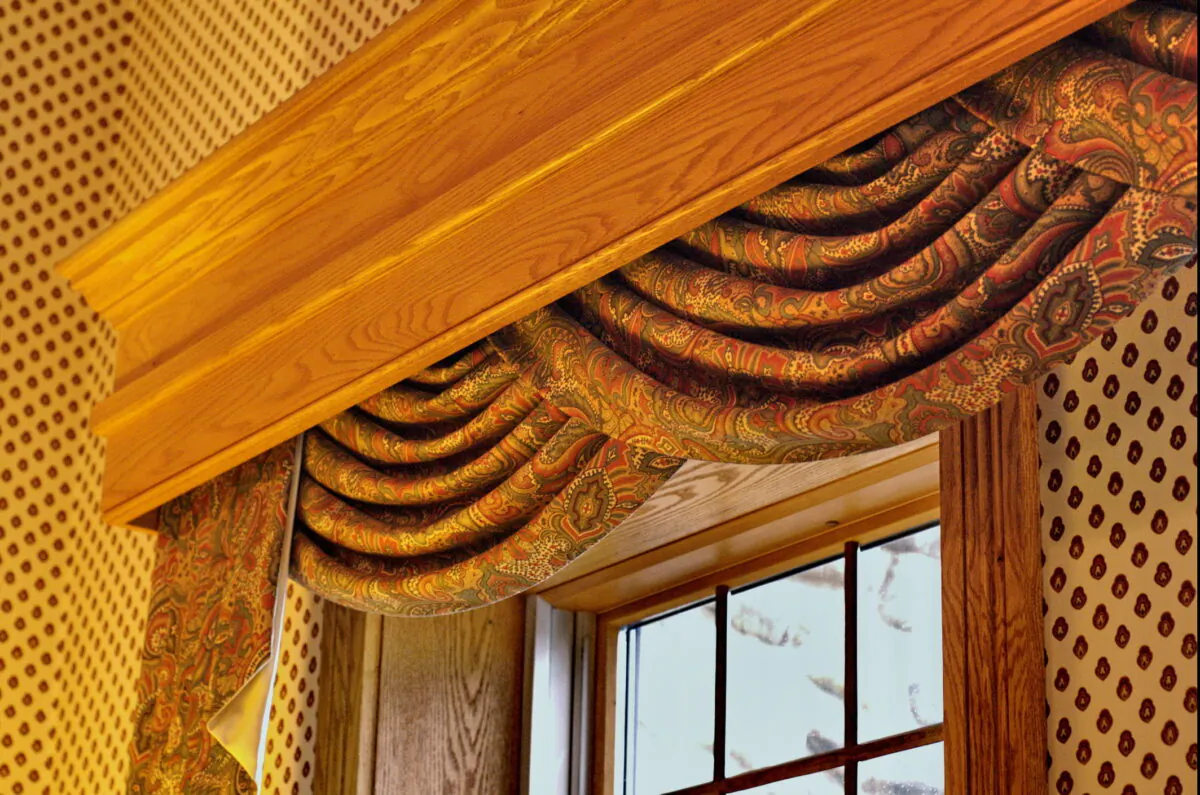 This relatively inexpensive detail adds architectural interest to even the most basic window treatment. (Dreamstime/TNS)
