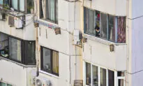 US Tells Non-Essential Diplomatic Staff to Leave Shanghai as Lockdowns Drag On