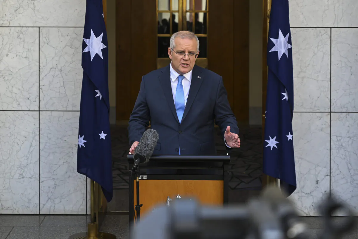 Prime Minister Scott Morrison addresses the media at Parliament House in Canberra, Australia, on April 10, 2022. (Martin Ollman/Getty Images)