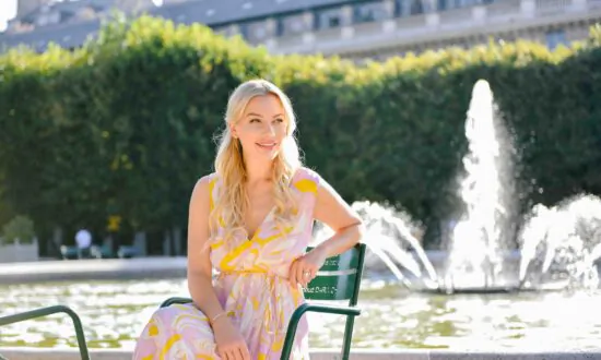 5 Ways to Look Elegant on a Budget