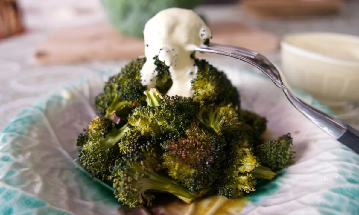 Pair caramelized, crispy-edged florets with a moreish dip for a crowd-pleasing side or starter. (Victoria de la Maza)
