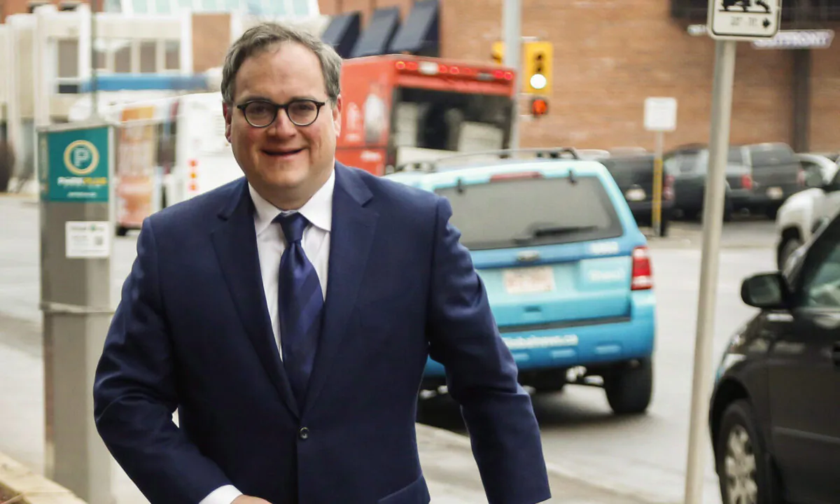 Rebel News publisher Ezra Levant arrives at the Law Society of Alberta in Calgary, Alta., Wednesday, March 2, 2016. (Jeff McIntosh/The Canadian Press)