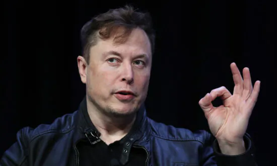 Elon Musks Slams Twitter’s ‘Bias Against Half the Country,’ Alleged Inaction on Death Threats to Conservative User