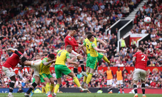Manchester United’s Ronaldo Scores 50th Hat Trick in 3–2 Win Over Norwich City