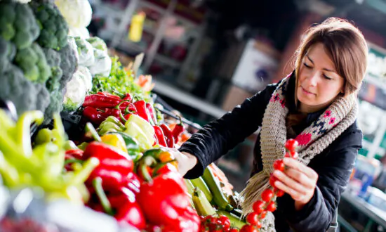 12 Ways to Save Money on Organic Foods