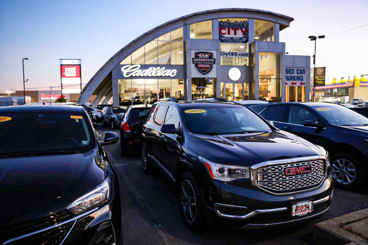 Autos Rebound Fuels US Manufacturing Output Gain in March