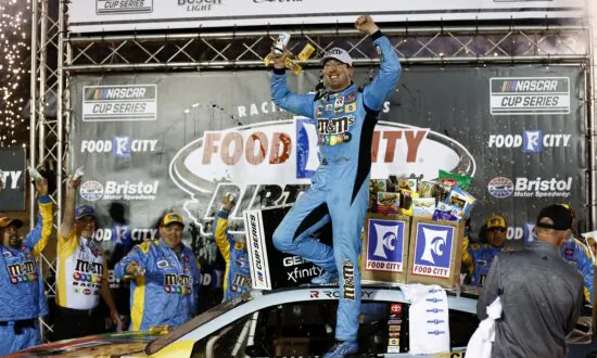 Kyle Busch Steals Bristol Win as Reddick and Briscoe Crash