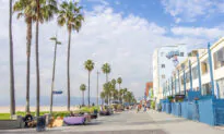 These Scenic Boardwalks Make for a Perfect Seaside Getaway