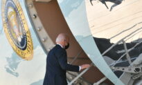 Biden Wears Mask on Plane After CDC Mandate Struck Down