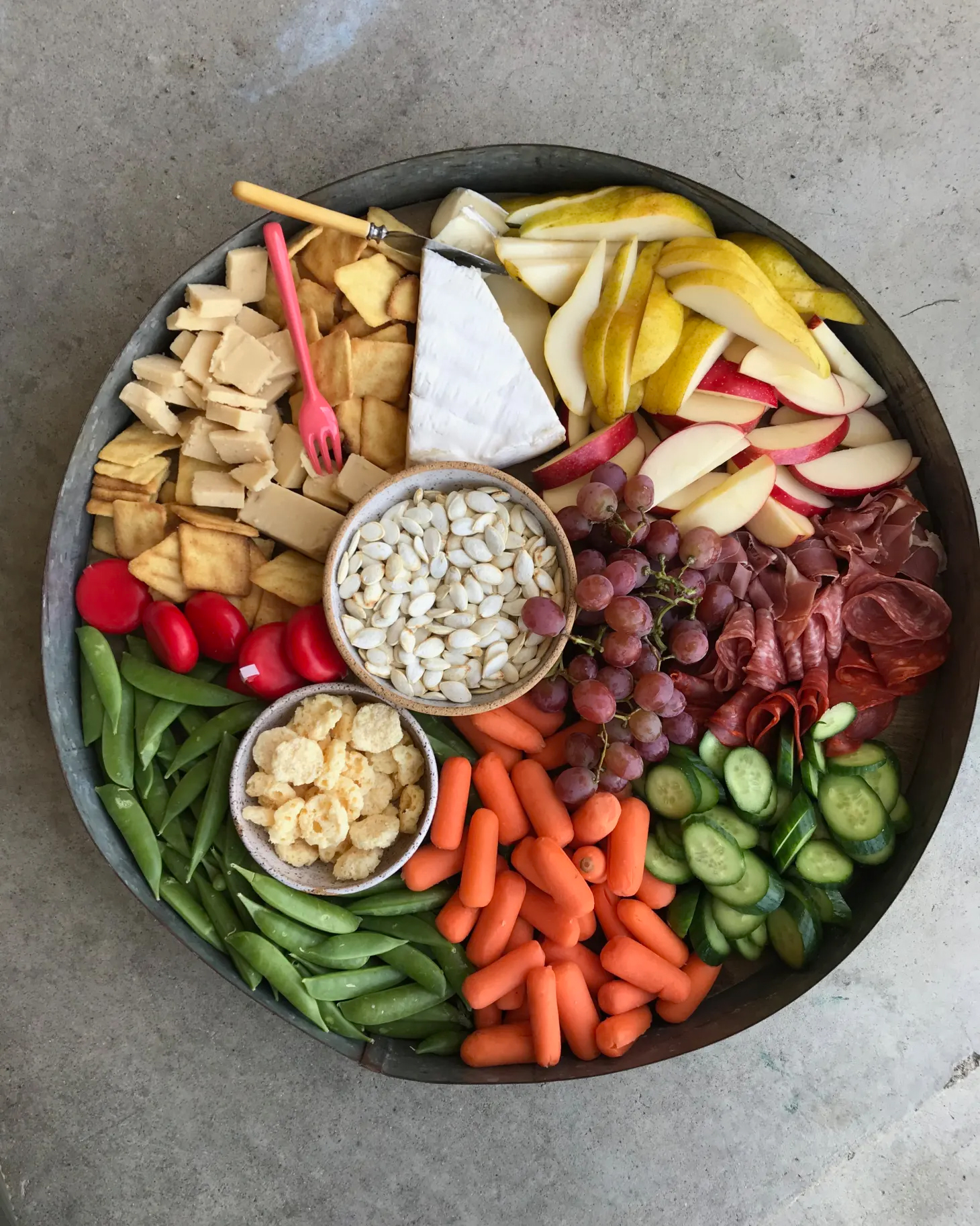 Why a Snack Board Is Actually What Moms Want for Mother's Day - Vimarsana News