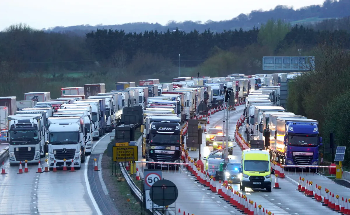Korries queuing on the M20 in Kent, England on April 7, 2022. (Gareth Fuller/PA)